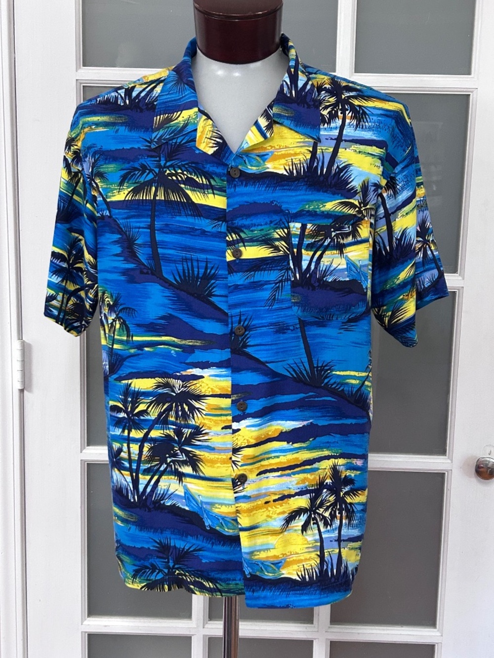 Vintage Hawaiian Shirt Mens Lg Pineapple Connection 90s Rayon Palm Tree Sunset
